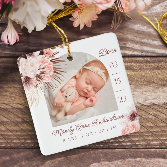 Ornamento De Cerâmica Boho Bohemian Pink Floral Baby Birth Stats Foto (Boho Bohemian Pink Floral Baby Birth Stats Photo Ceramic Ornament)