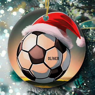 Ornamento De Cerâmica Bola de Futebol com Nome de Chapéu de Papai Noel d