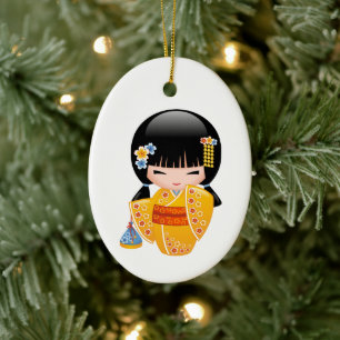 Ornamento De Cerâmica Boneca Kokeshi de Verão - Menina de Quimono Amarel