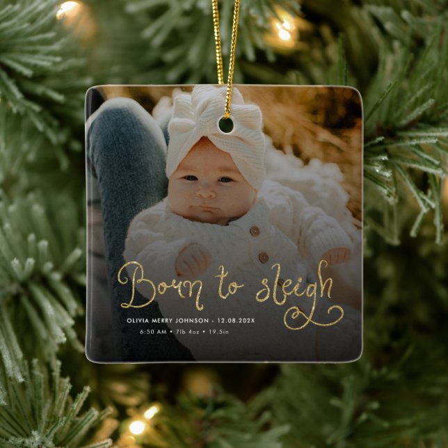 Ornamento De Cerâmica Born to Sleigh Baby Photo Birth Stats Christmas (Árvore)