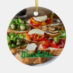 Ornamento De Cerâmica Bruschetta Antipasti com feijão e arugula,