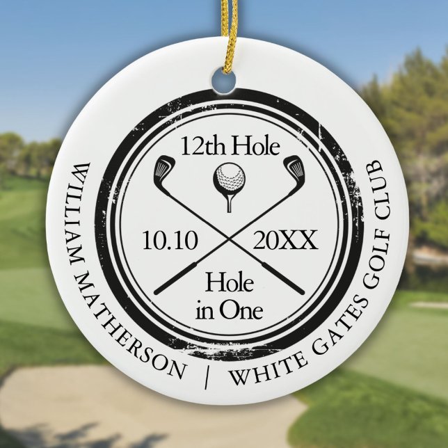 Ornamento De Cerâmica Buraco de Golfe em Um Retrovisor Personalizado  (Golf Hole in One Retro Personalized Ceramic Ornament)