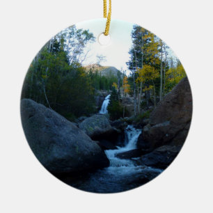 Ornamento De Cerâmica Cachoeira Alberta ao Nascer do Sol nas Montanhas R