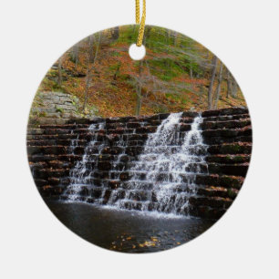 Ornamento De Cerâmica Cachoeira no Laurel Hill State Park I