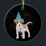 Ornamento De Cerâmica Cachorro - Cachorro de animais tendo festa<br><div class="desc">Uma bela ilustração de uma festa de cachorro e diversão! Cachorro vestindo um chapéu de festa e soprando buzina com confete chovendo nele. Que comecem as comemorações! Perfeito para quem adora ilustrações animais engraçadas. Ideal para um presente de aniversário, decoração infantil, arte infantil de quarto, decoração doméstica, presente de Natal...</div>