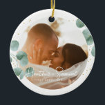 Ornamento De Cerâmica Caligrafia Elegante | Feliz e fotografia casada<br><div class="desc">Crie sua própria manutenção de casamento com esta Feliz Elegante Greenery e o Ornamento Cerâmico de Feriado Casado. Este design moderno e chic apresenta ilustrações de eucalipto ramificações de aquarela e um quadro geométrico de folha de ouro na moda faux. Adicione duas fotos personalizadas em frente e atrás, novos nomes...</div>