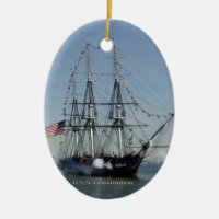 Canhões do acendimento da constituição de USS