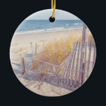 Ornamento De Cerâmica Cape Cod Beach e Ocean<br><div class="desc">Uma cerca de areia na Praia da Corporation em Dennis,  em Cape Cod,  conduz o olho a uma praia arenosa e ao oceano azul ao fundo.</div>