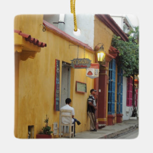 Ornamento De Cerâmica Cartagena dentro da parede