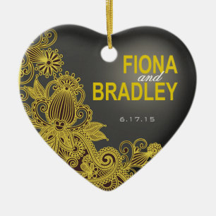 Ornamento De Cerâmica Carvão vegetal asteca do amarelo da foto de