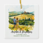 Ornamento De Cerâmica Casal de pintura por Viagem de aquarela Toscana It<br><div class="desc">Casal de pintura por Viagem de aquarela Toscana Itália Ornament cerâmico. Personalize com seu próprio texto. Este é mais um Design original de 100% de Hamster. #TravelSouvenirOrnaments,  #HandmadeTravelKeepsakes,  #DestinationThemedOrnaments,  #OrnamentsForTravelLovers,  #UniqueTravelGiftOrnaments,  #CustomTravelOrnaments,  #TravelInspirouDecorations,  #WorldTravelCollectibles,  #OrnamentsForTravelers,  #PedidosDeViagemNalizados</div>