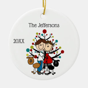 Ornamento De Cerâmica Casal Expectativo Personalizado Com 3 Cães