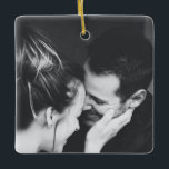 Ornamento De Cerâmica Casamento com Cheio Elegante Moderno Minimalista<br><div class="desc">Cheio Elegante Moderno e Minimalista Personalizado Foto para Ornamento Cerâmico de Casal de Casamento</div>