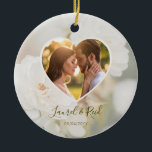 Ornamento De Cerâmica Casamento Romântico de Fotos do Coração de Rosas B<br><div class="desc">Celebre seu amor com este elegante ornamento de casamento, com uma foto sonhadora de rosa branca de Destei, desbotada por um pano de fundo romântico e eterno. Um modelo de foto em forma de coração permite mostrar uma foto favorita do casal com áreas de texto personalizáveis abaixo para nomes e...</div>
