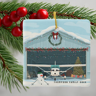 Ornamento De Cerâmica Cessna Airplane Christmas Tree in Hangar Vintage