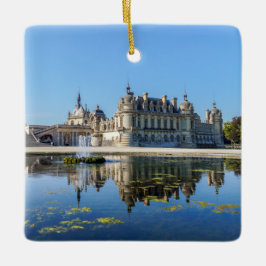 Ornamento De Cerâmica Chateau de Chantilly com reflexão em um lago