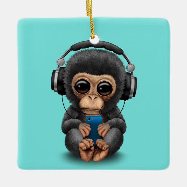 Ornamento De Cerâmica Chimpanzé do bebê com fones de ouvido e telemóvel (Frente)