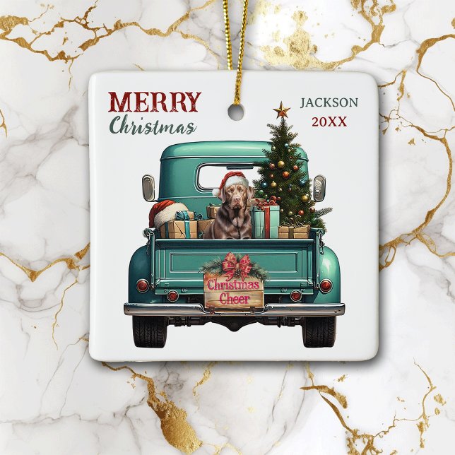 Ornamento De Cerâmica Chocolate Labrador Retriever Retro Truck Natal (Criador carregado)