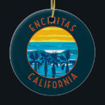 Ornamento De Cerâmica Circular Retrotraído das Encinitas California<br><div class="desc">Encinitas retro vetor viagem em estilo emblem. Localizado ao longo de seis milhas da costa do oceano Pacífico,  Encinitas é um lembrete sem estrondo da histórica cultura de praia da Estrada 101 que prosperou no médio dos anos 1900.</div>