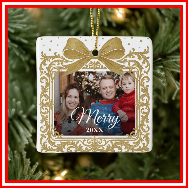 Ornamento De Cerâmica Colagem de Fotos de Presente de Natal com Laço Ele (Criador carregado)