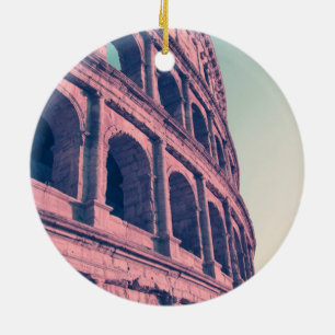 Ornamento De Cerâmica Colósio em Roma. Romano monumental de três níve