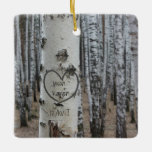 Ornamento De Cerâmica Coração Cravado pela Rússia do País Personalizado<br><div class="desc">A arte rústica personalizada gravada em design de coração na frente e no verso apresenta uma árvore de latido de pássaro impresso com um coração esculpido que você pode personalizar adicionando seus nomes e embaixo dela, você pode adicionar sua data de casamento ou data especial. Isso daria um presente único...</div>
