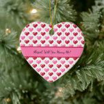 Ornamento De Cerâmica Corações Rosa e Vermelho Você me Casado Natal<br><div class="desc">Balões de coração rosas e vermelhos estão neste " Você me Casado?" Christmas ornament</div>