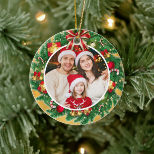 Ornamento De Cerâmica Coroa de Natal Alegre com Laço Vermelho e Foto Per