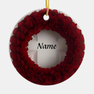 Ornamento De Cerâmica Coroa de Rosa Decorativa com Corações Vermelhos Br