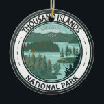 Ornamento De Cerâmica Crachá do Parque Nacional das Milhares de Ilhas do<br><div class="desc">Design de arte vetorial do Parque Nacional das Milhares de Ilhas. O Parque situa-se no Parkway das 1000 ilhas,  na região das mil ilhas do rio Lawrence Santo.</div>