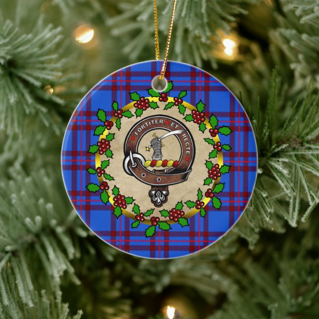 Ornamento De Cerâmica Crachá Elliot Clan e Xmas Personalizados do Tartan (Árvore)