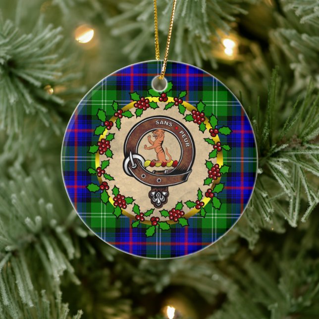 Ornamento De Cerâmica Crachá Sutherland e Tartan Natal Personalizado (Árvore)