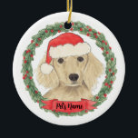 Ornamento De Cerâmica Creme Personalizado Dachshund De Cabelo Longo<br><div class="desc">Façam a lista legal este ano com um ornamento personalizado do seu doce creme de cabelo longo. Para os presentes mais doces,  emparelhe-o com um impressão de arte correspondente ou outro item da minha coleção!</div>