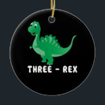 Ornamento De Cerâmica Crianças De 3 Anos Menino De Aniversário Dotado Di<br><div class="desc">Crianças De 3 Anos Menino De Aniversário Dotado Dinossauro Três Rex Verde</div>