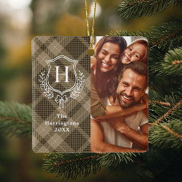 Ornamento De Cerâmica Crista de Família em Xadrez Terroso Foto Natal