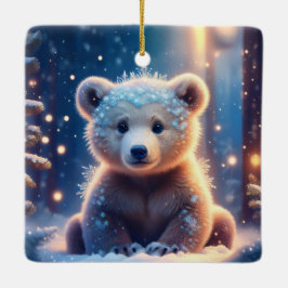 Ornamento De Cerâmica Cubo De Urso Cortado Em Floresta Coberta De Neve