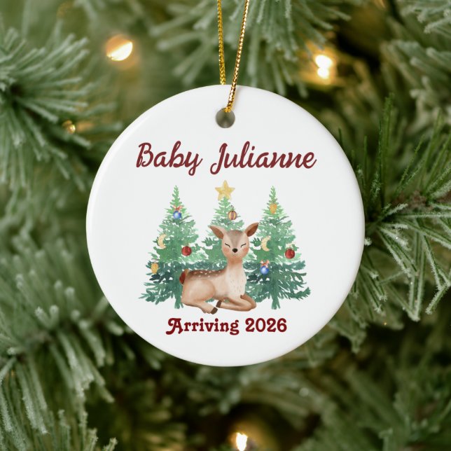 Ornamento De Cerâmica Custom Name Baby Announcement Deer Christmas (Árvore)