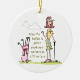 Ornamento De Cerâmica Deitado em Pastagens Verdes