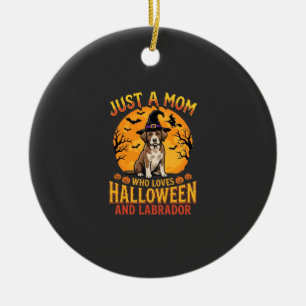 Ornamento De Cerâmica Design de Mãe Labradores no Halloween Feiticeira C