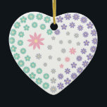 Ornamento De Cerâmica Devoção Floral<br><div class="desc">Celebre o amor com este ornamento em forma de coração da Devoção Floral,  com um delicado coração floral para um toque gracioso durante todo o ano. A Devoção Floral é uma design original de Hoda Moustapha,  celebrando o amor através de uma elegante harmonia floral. © Kiwi Art</div>