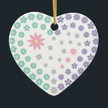 Ornamento De Cerâmica Devoção Floral<br><div class="desc">Celebre o amor com este ornamento em forma de coração da Devoção Floral,  com um delicado coração floral para um toque gracioso durante todo o ano. A Devoção Floral é uma design original de Hoda Moustapha,  celebrando o amor através de uma elegante harmonia floral. © Kiwi Art</div>