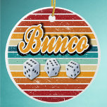 Ornamento De Cerâmica Dispositivo de Bunco Vintage<br><div class="desc">Continuem a rolar os dados! Traz cores com três dados Bunco. Perfeito para jogadores Bunco que adoram jogar! Prêmio ou presente maravilhoso para troca de presentes de férias.</div>