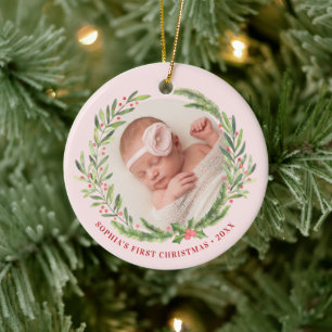 Ornamento De Cerâmica Elegante Wreath First Christmas Photo Pink