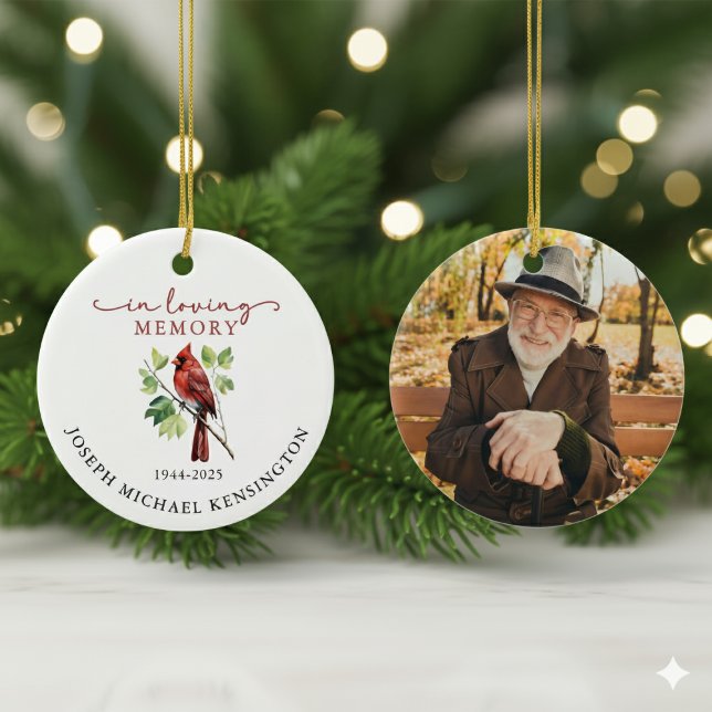 Ornamento De Cerâmica Em Loving Memory Cardinal Memorial Keepsasasaokê (In Loving Memory Cardinal Memorial Keepsake Ceramic Ornament)