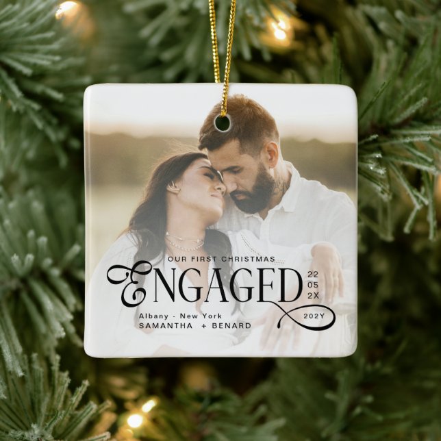 Ornamento De Cerâmica Engaged Couples 2 Photos Stylish First Christmas (Árvore)