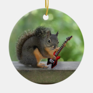 Ornamento De Cerâmica Esquilo que joga a guitarra elétrica