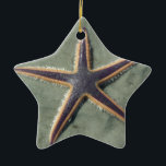 Ornamento De Cerâmica Estrela-de-estrela-do-mar-roxo na praia<br><div class="desc">Estrelas roxas, ou Sea Stars, são por vezes vistas na costa da Flórida, na praia, em dias ensolarados. Esta criatura do mar roxa e laranja é na verdade uma Estrela do Mar Real, ou uma Estrela do Mar Roxo e Laranja. Estas lindas estrelas roxas são estranhas - até os moradores...</div>