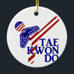 Ornamento De Cerâmica EUA - Artes Marciais Patrióticas TAEKWONDO<br><div class="desc">Nesta Loja *Red White e Blue*, você encontrará imagens patrióticas e designs vermelhos, brancos e azuis, arte e fotografias. Para mais produtos de temas patrióticos, clique na etiqueta - REDWHITEANDBLUE1 - listada abaixo ou visite esta loja para ver os designs disponíveis. Entre em contato comigo para obter informações sobre novos...</div>