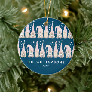 Ornamento De Cerâmica Família Gnomo de Natal Bonito Personalizado Azul