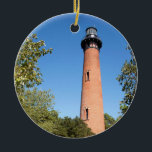 Ornamento De Cerâmica Farol Currituck Beach<br><div class="desc">Currituck Beach Lighthouse em Corolla,  Carolina do Norte ao longo dos Outer Banks</div>